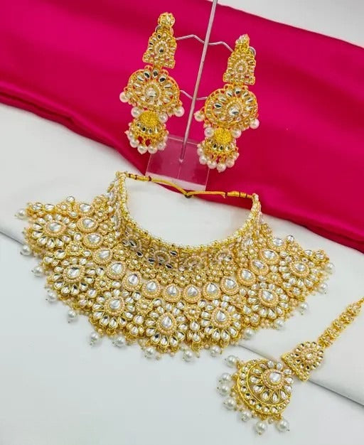 Golden Traditional Kundan Bridal Jewellery Set for Women – Gold Plated Choker Necklace with Earrings & Maang Tikka